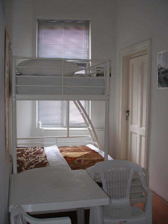 Kretan Hostel Βουκουρέστι Δωμάτιο φωτογραφία