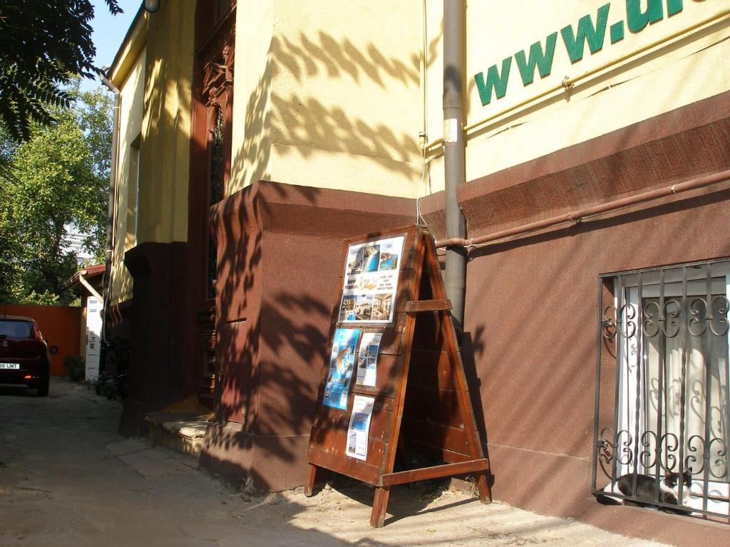 Kretan Hostel Βουκουρέστι Εξωτερικό φωτογραφία