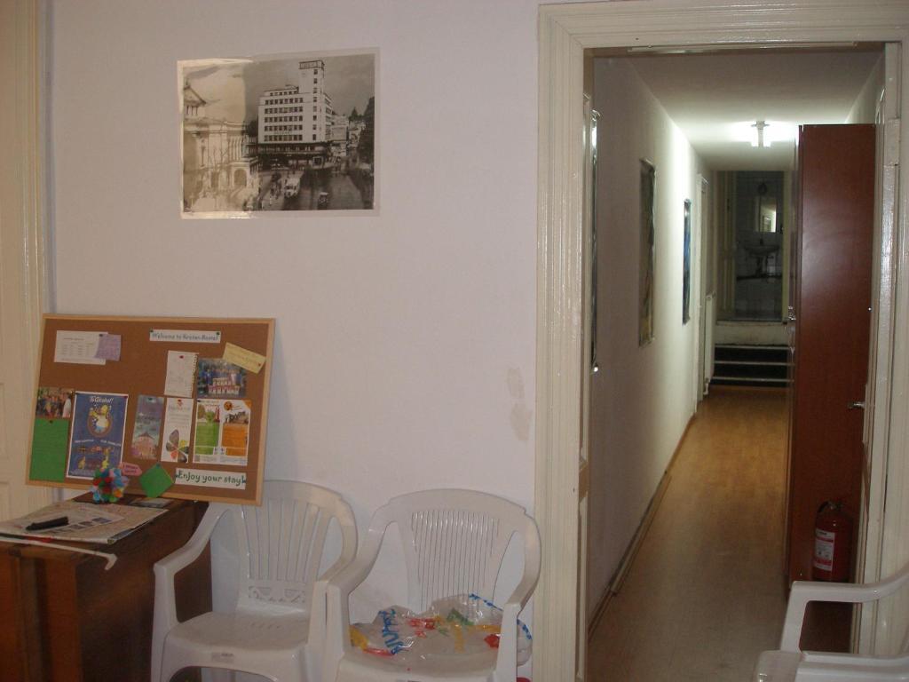 Kretan Hostel Βουκουρέστι Εξωτερικό φωτογραφία