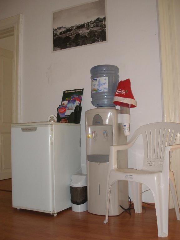 Kretan Hostel Βουκουρέστι Εξωτερικό φωτογραφία